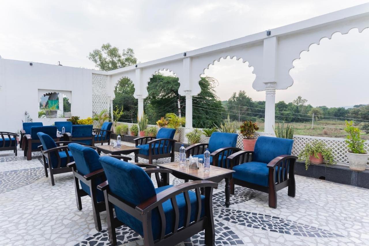 Emperor Palace A Heritage Villa Udaipur Exterior photo